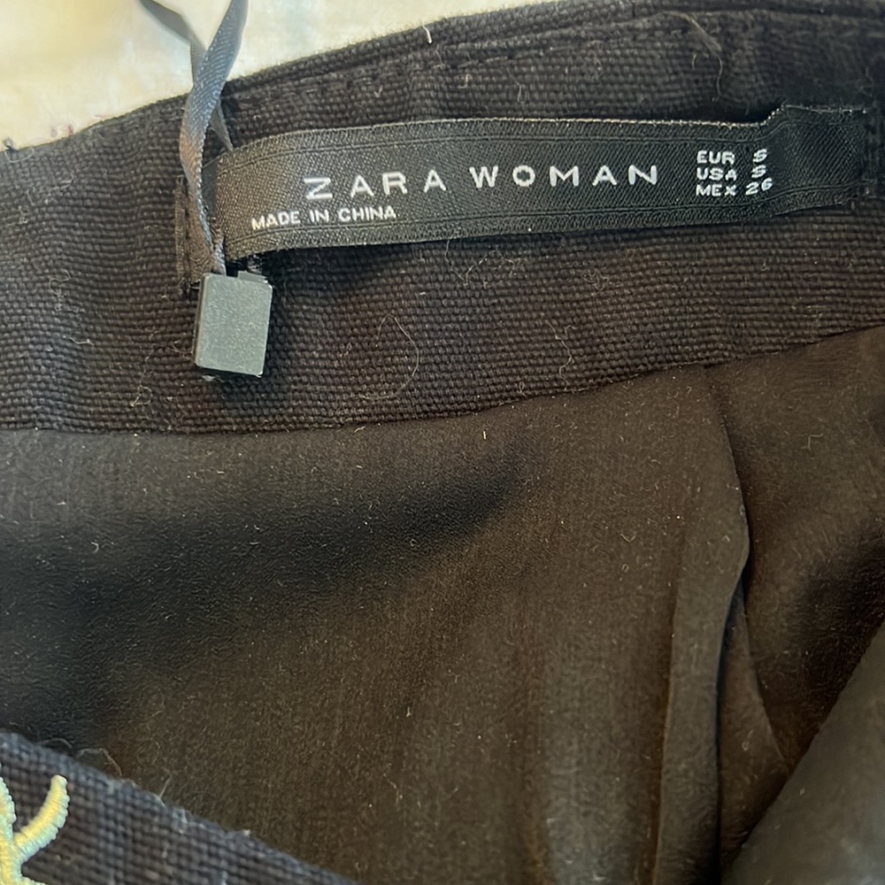 Zara black embroidered skirt size small - Picture 4 of 5